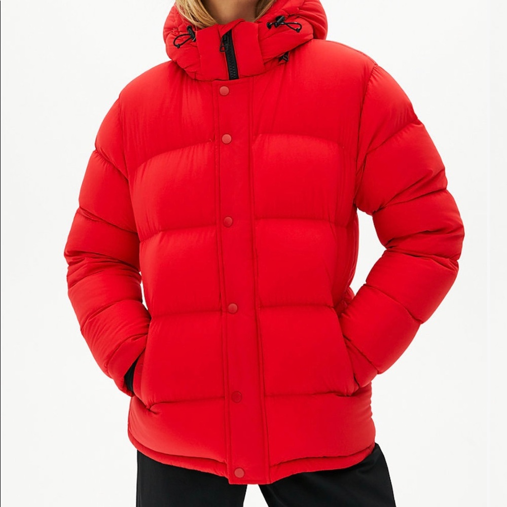 Puffer jacket. Aritzia super puff